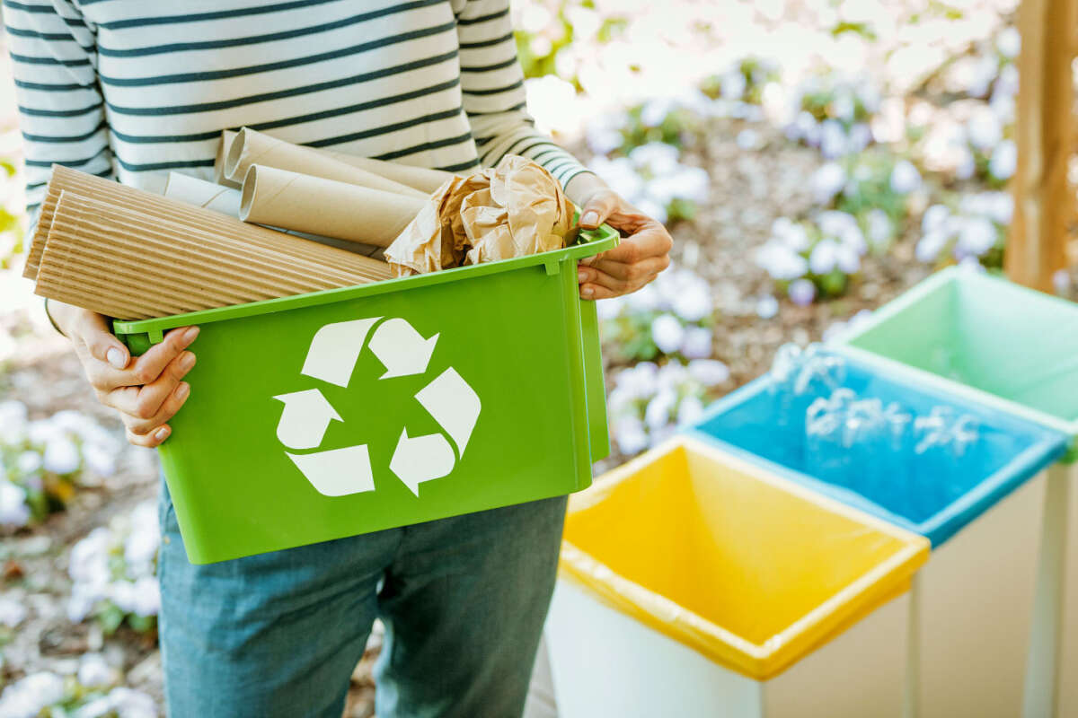 Recyclingkreislauf – Wertstoffe wiederverwerten schont Umwelt und Ressourcen – entsorgBar